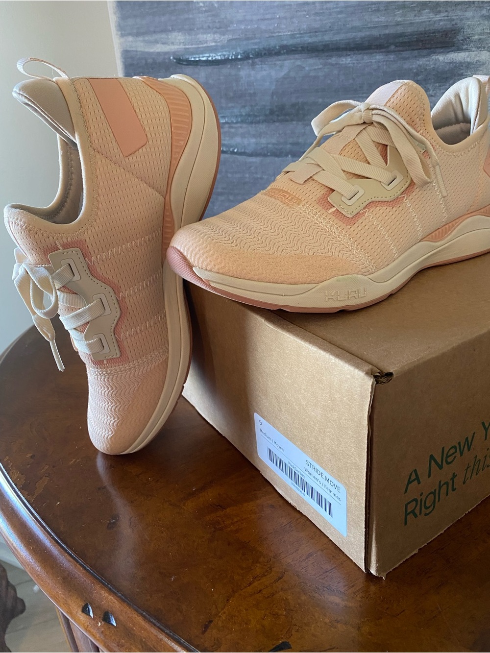 KURU Women’s Stride Move Peach Sorbet Slip-On Sneakers Women’s Size 9 medium